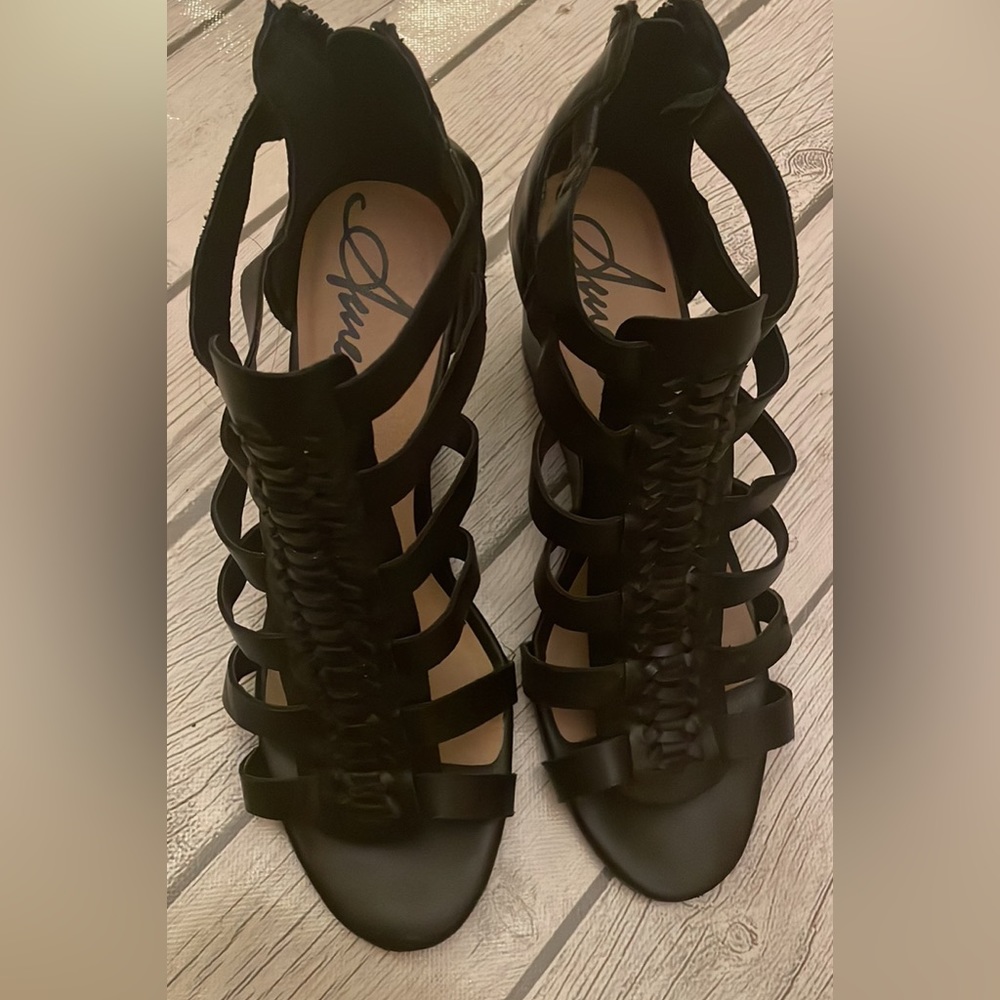 Like new wedges